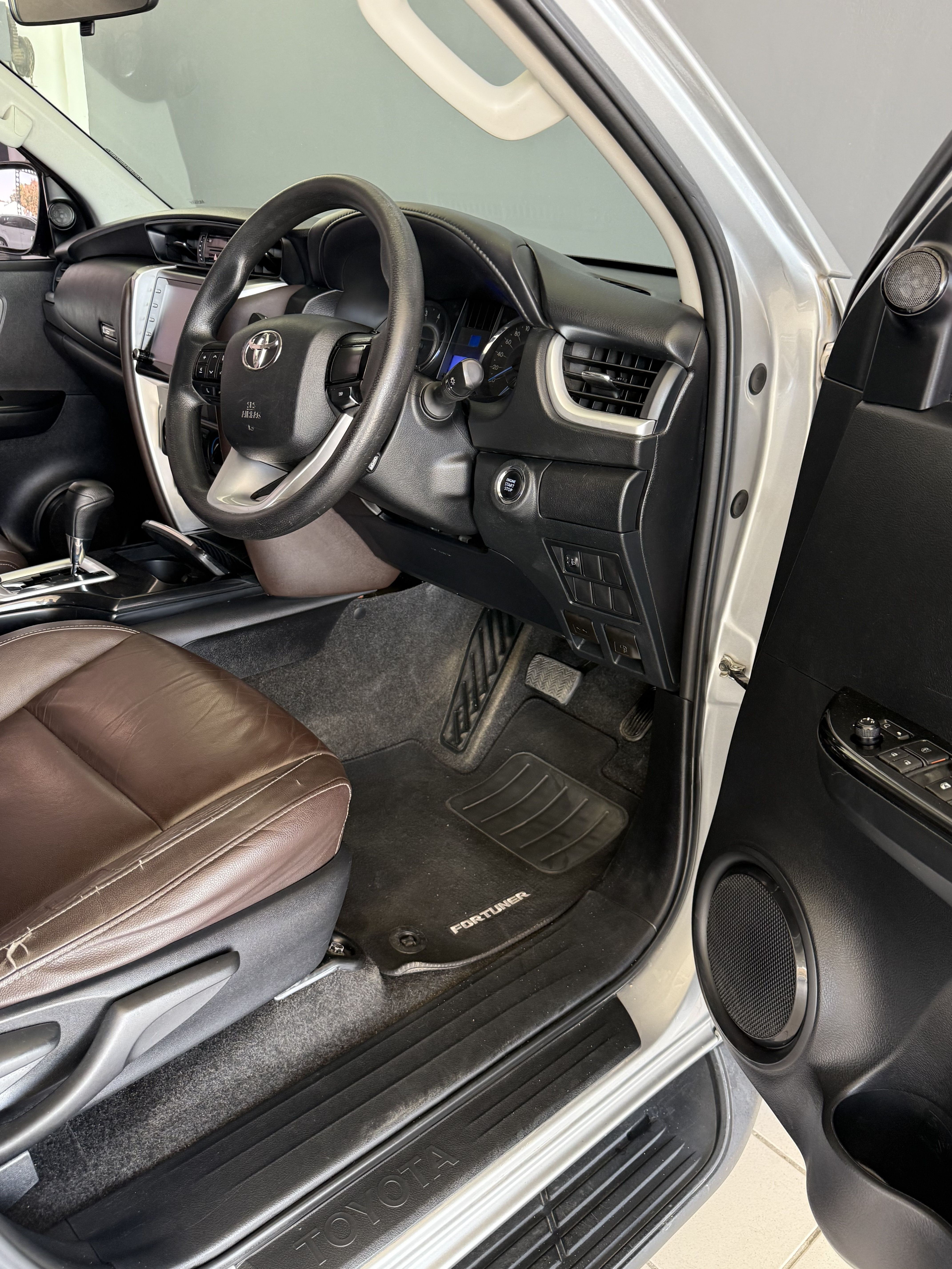 TOYOTA FORTUNER 2.4GD-6 FORTUNER 2.4GD-6