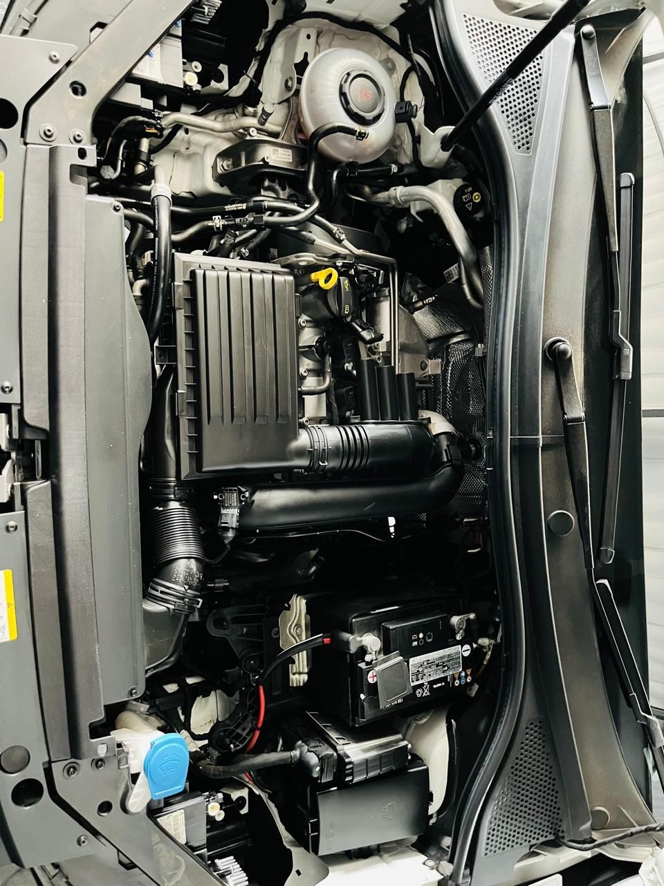 VOLKSWAGEN TIGUAN1.4 TSI R LINE DSG AUTO TIGUAN1.4 TSI R LINE DSG AUTO - 11