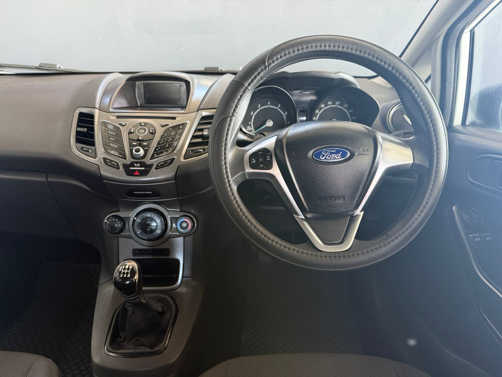 FORD FIESTA 1.4 AMBIENTE Fiesta 1.4 Ambiente