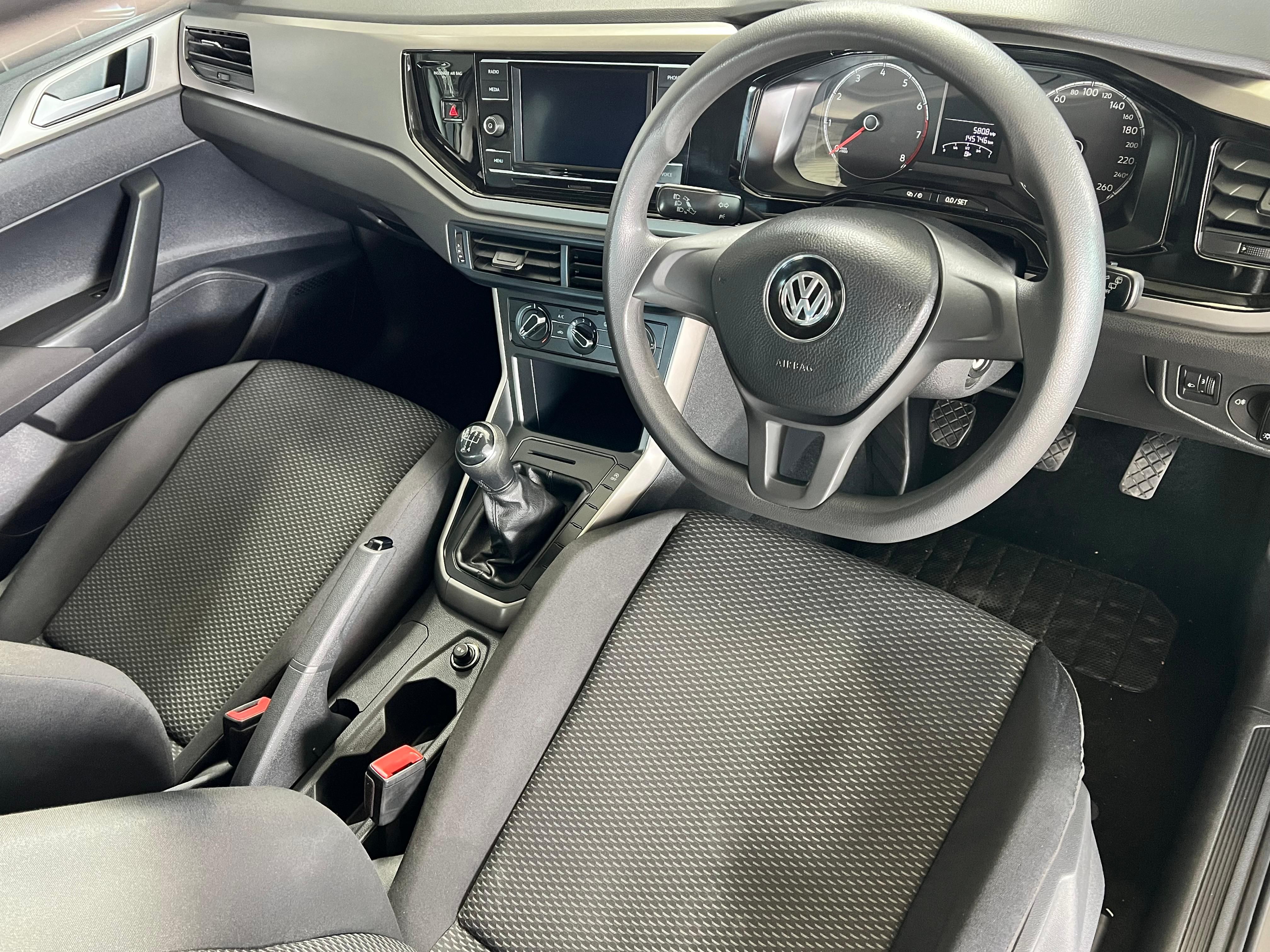 VOLKSWAGEN POLO POLO 1.0 TSI TRENDLINE