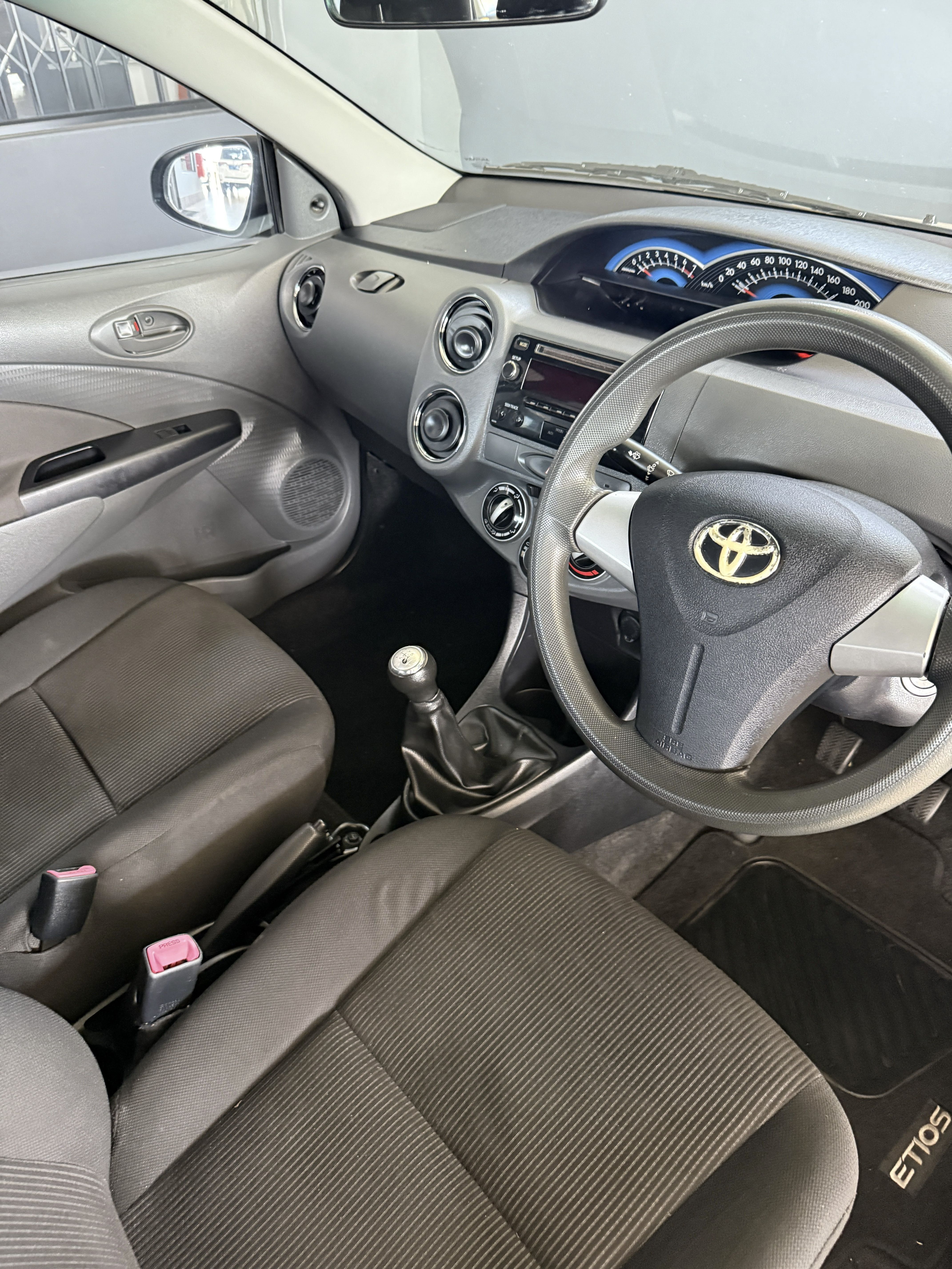 TOYOTA ETIOS 1.5 SPRINT SEDAN Etios 1.5 Sprint Sedan