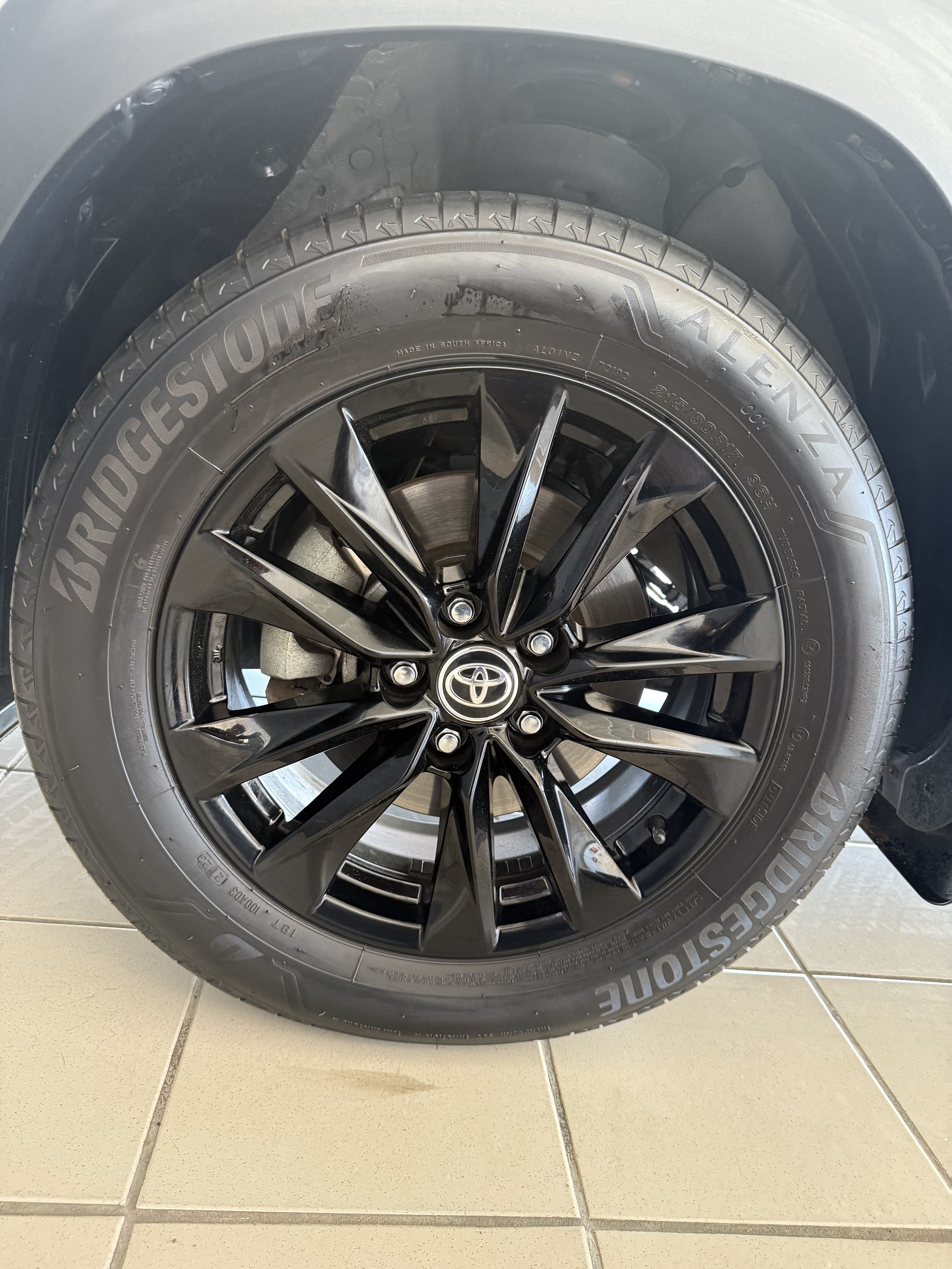 TOYOTA COROLLA CROSS 1,8 HYBIRD XS CVT COROLLA CROSS 1,8 HYBIRD XS CVT - 13