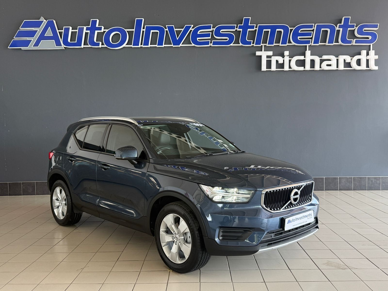 VOLVO XC40 T3 1.5 MOMENTUM GEARTRONIC XC40 T3 1.5 Momentum Geartronic - 1