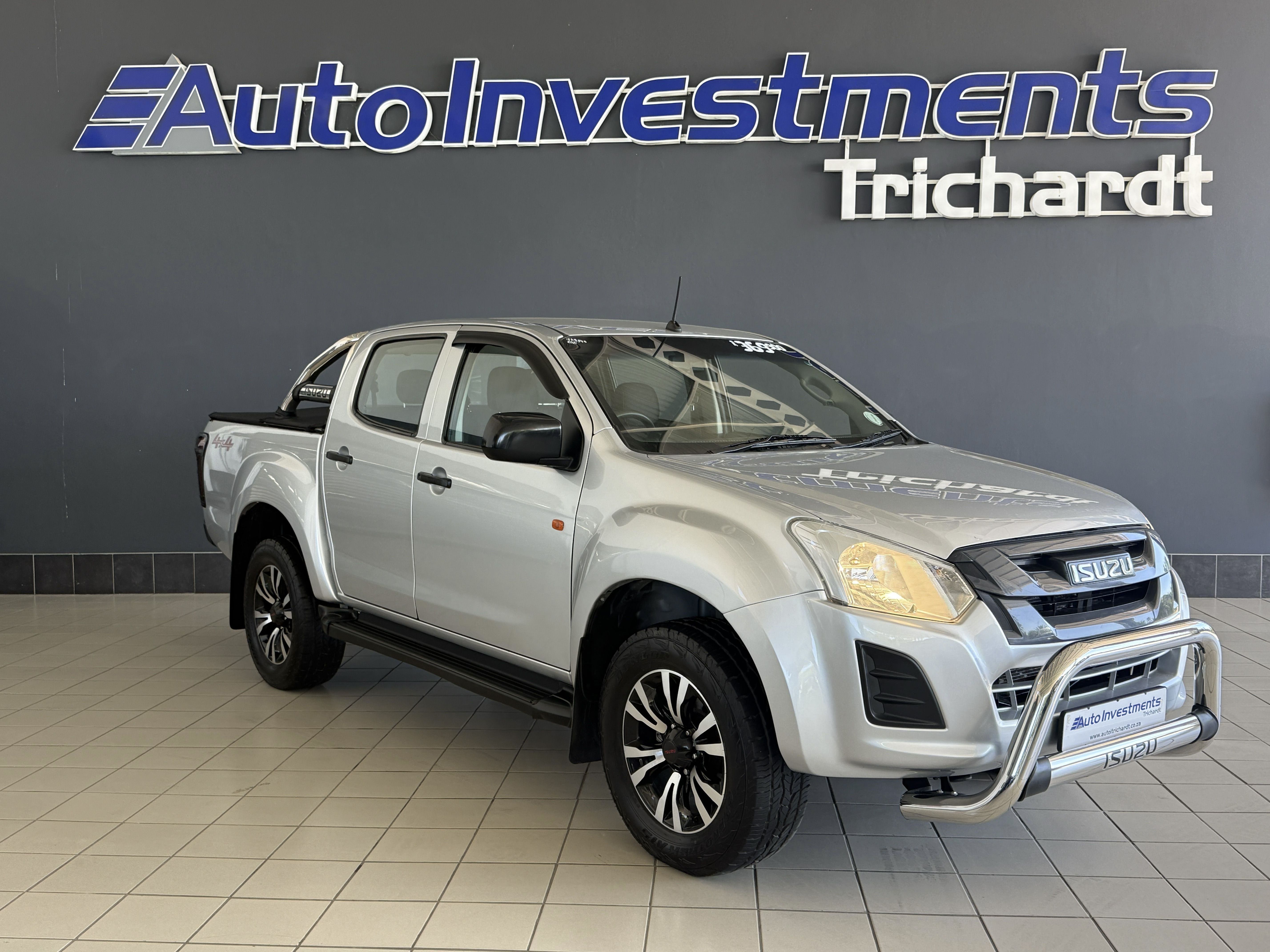 ISUZU 250 DMAX 4X4 D/CAB PICK UP 250 DMAX 4x4 D/Cab Pick Up