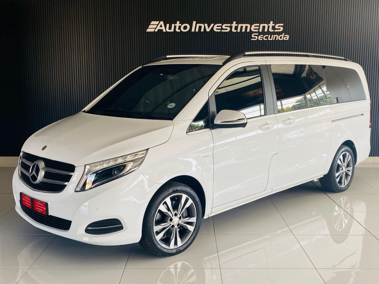 MERCEDES BENZ V CLASS V220D AVANTGARDE - 1