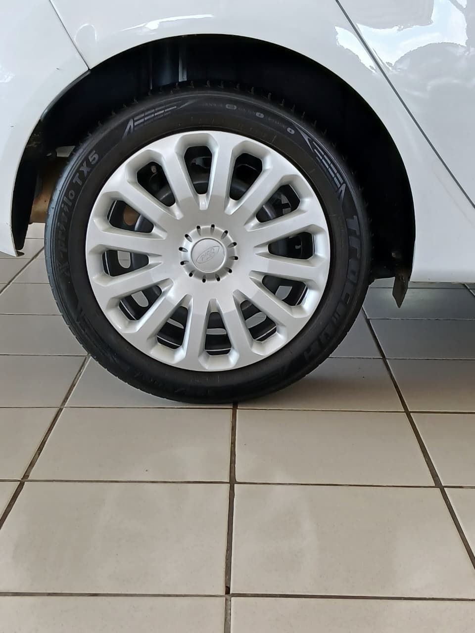 FORD FIESTA 1.4 AMBIENTE Fiesta 1.4 Ambiente