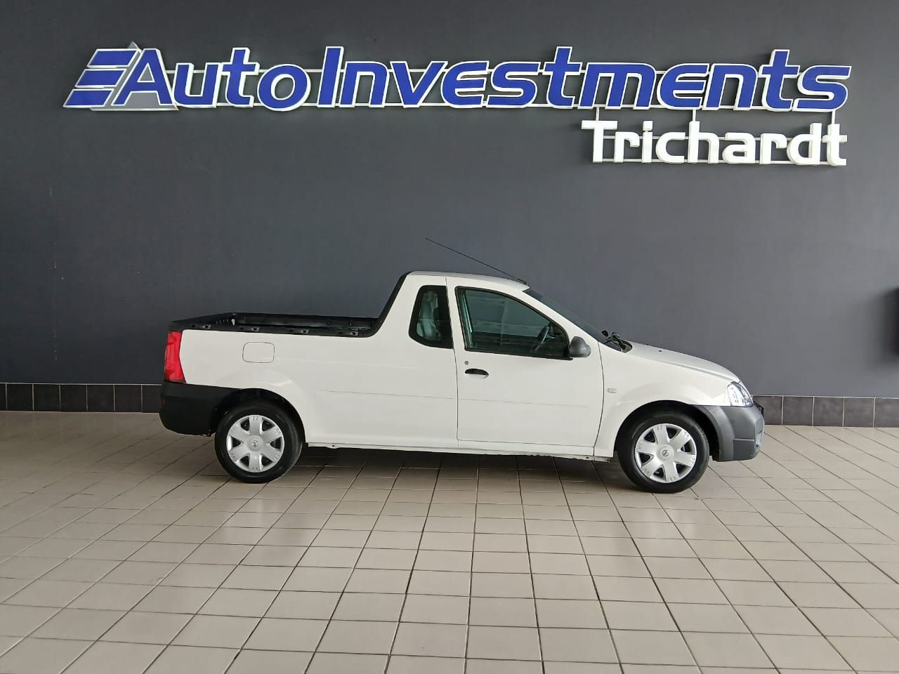 NISSAN NP200 1.6 SAFERY A/C NP200 1.6 Safery A/C