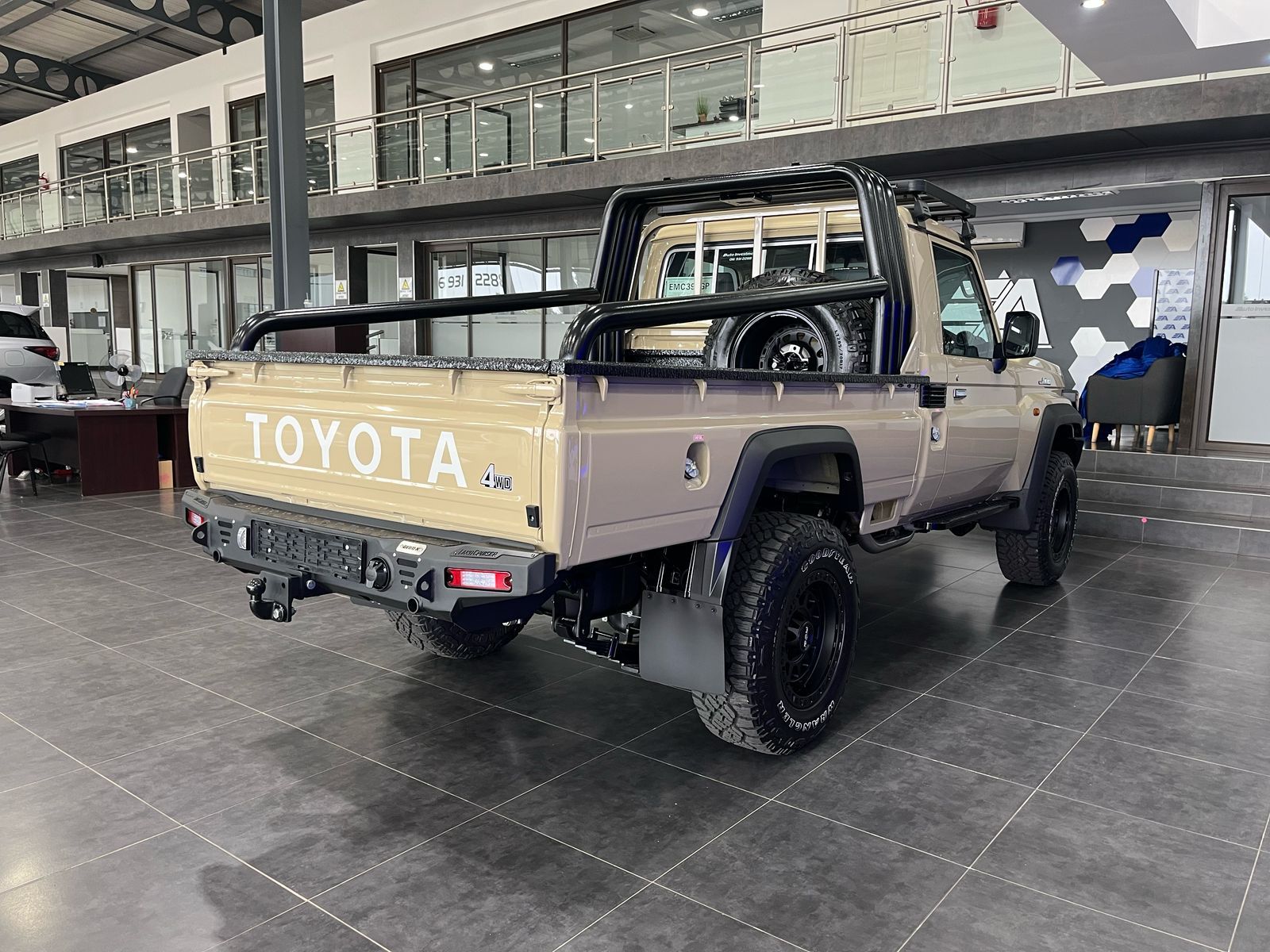TOYOTA LAND CRUISER PICK UP LAND CRUISER 79 2.8 GD-6 P/U S/C A/T