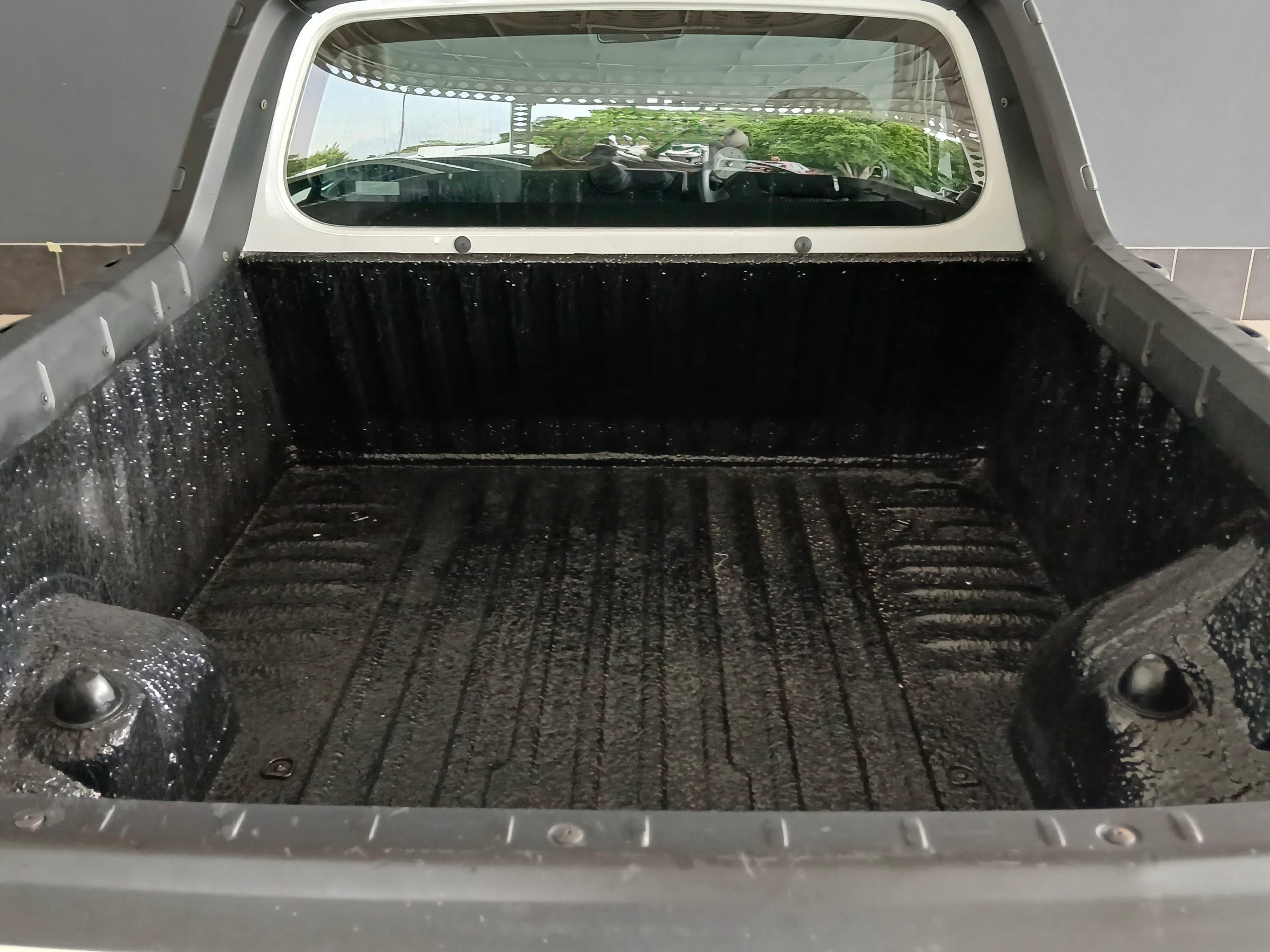 NISSAN NP200 1.6 SAFERY A/C NP200 1.6 Safery A/C