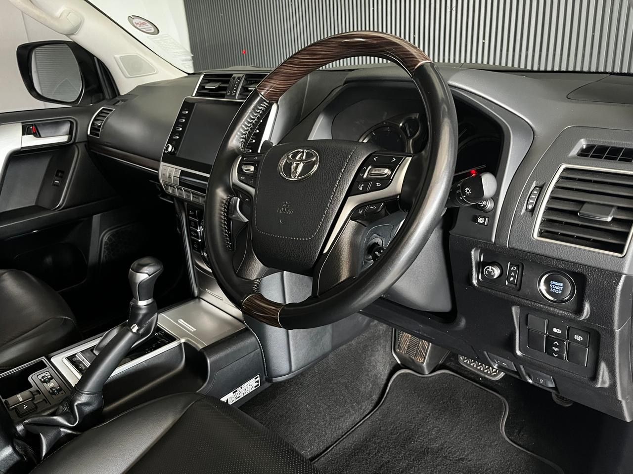 TOYOTA LAND CRUISER PRADO 2.8GD VX-L LAND CRUISER PRADO 2.8GD VX-L - 6
