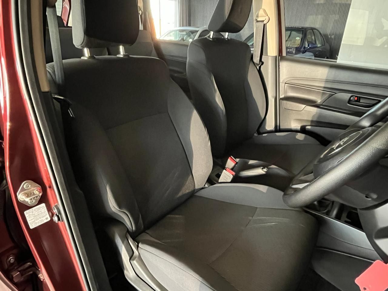 SUZUKI ERTIGA 1.5 GA - 6