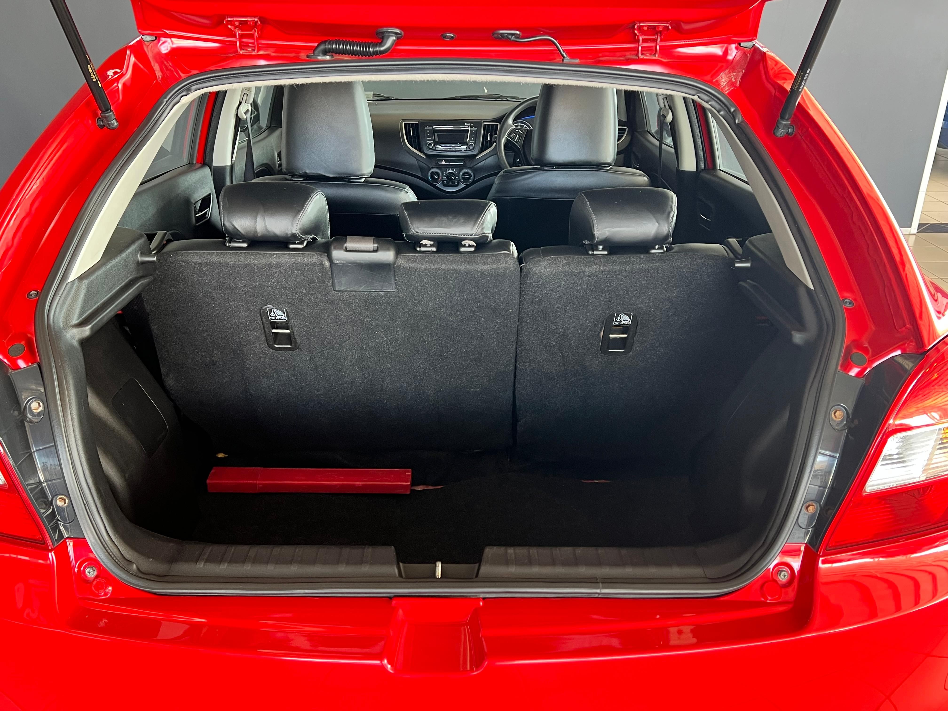 TOYOTA STARLET STARLET 1.4 Xi - 13