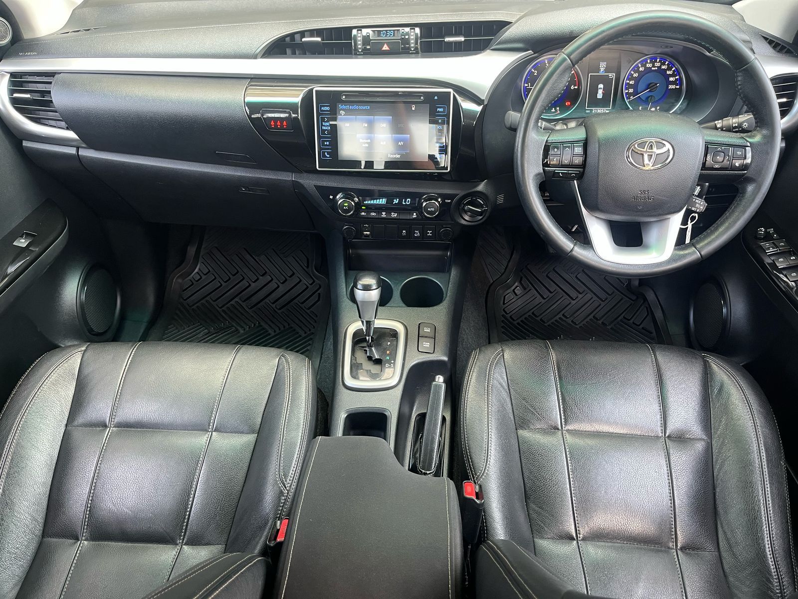TOYOTA HILUX HILUX 2.8 GD-6 RAIDER 4X4 P/U D/C A/T