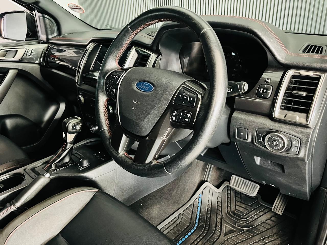 FORD RANGER 2.0 BI TURBO STORMTRAK 4X4 AUTO DOUBLE CAB 2.0 BI TURBO STORMTRAK 4X4 AUTO DOUBLE CAB - 7