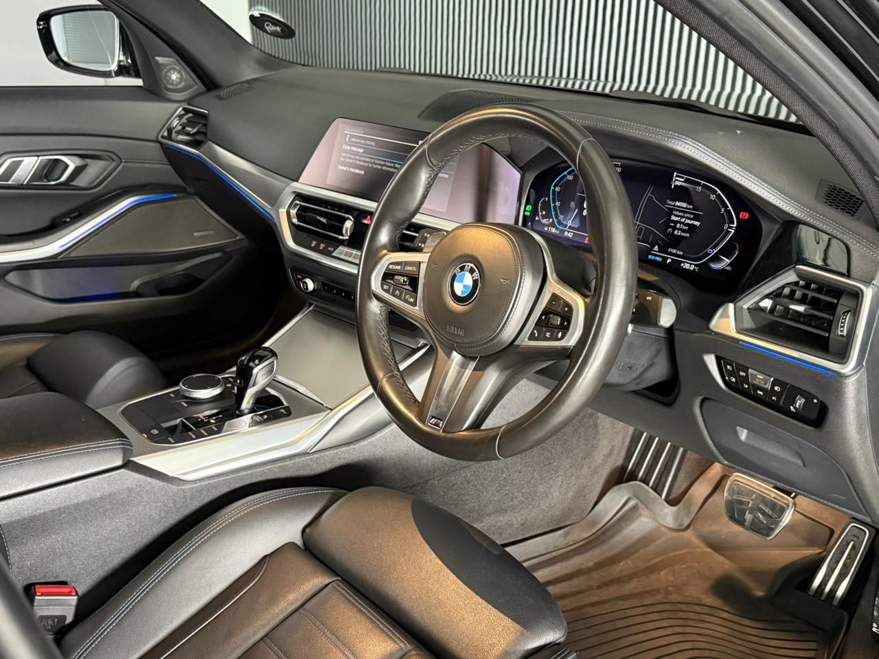 BMW 3 SERIES 330 I M SPORT LAUNCH EDITION - 8