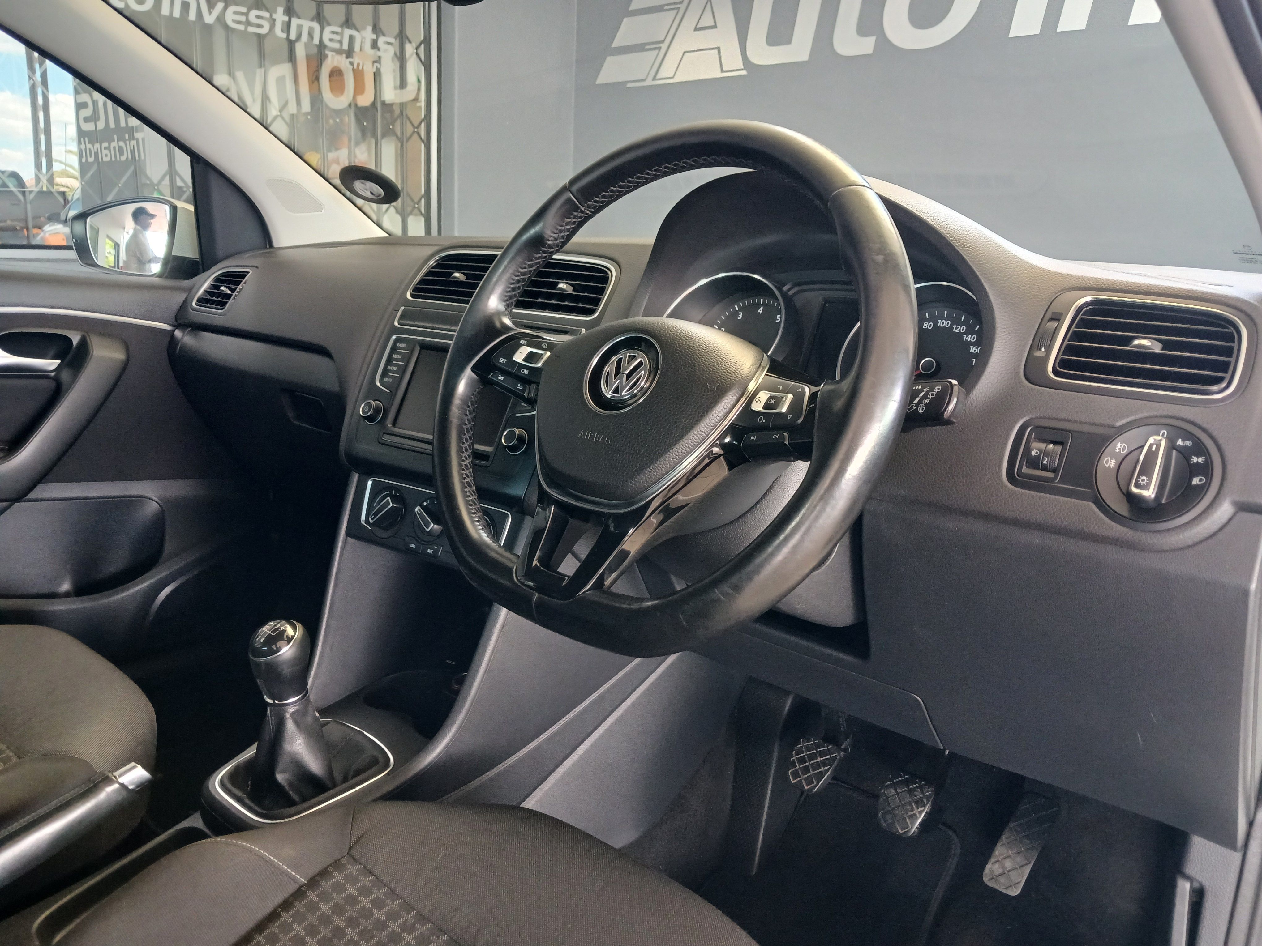 VOLKSWAGEN POLO 1.2 TSI COMFORTLINE Polo 1.2 TSI Comfortline - 9