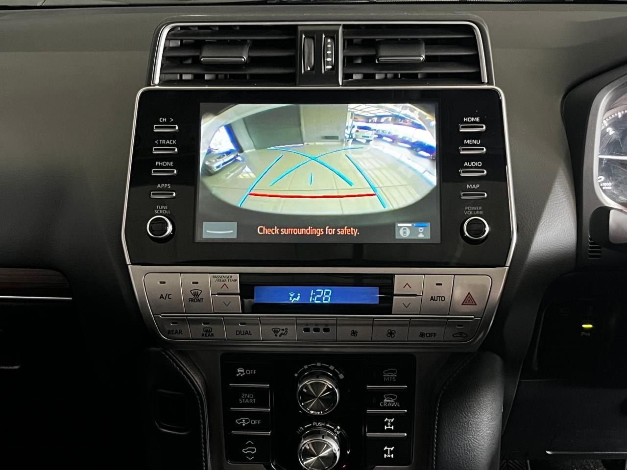TOYOTA LAND CRUISER PRADO 2.8GD VX-L LAND CRUISER PRADO 2.8GD VX-L - 9