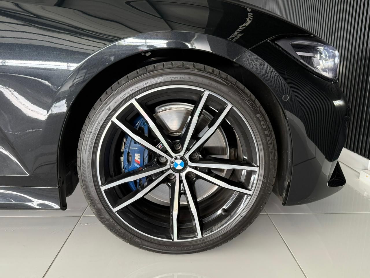 BMW 3 SERIES 330 I M SPORT LAUNCH EDITION - 9