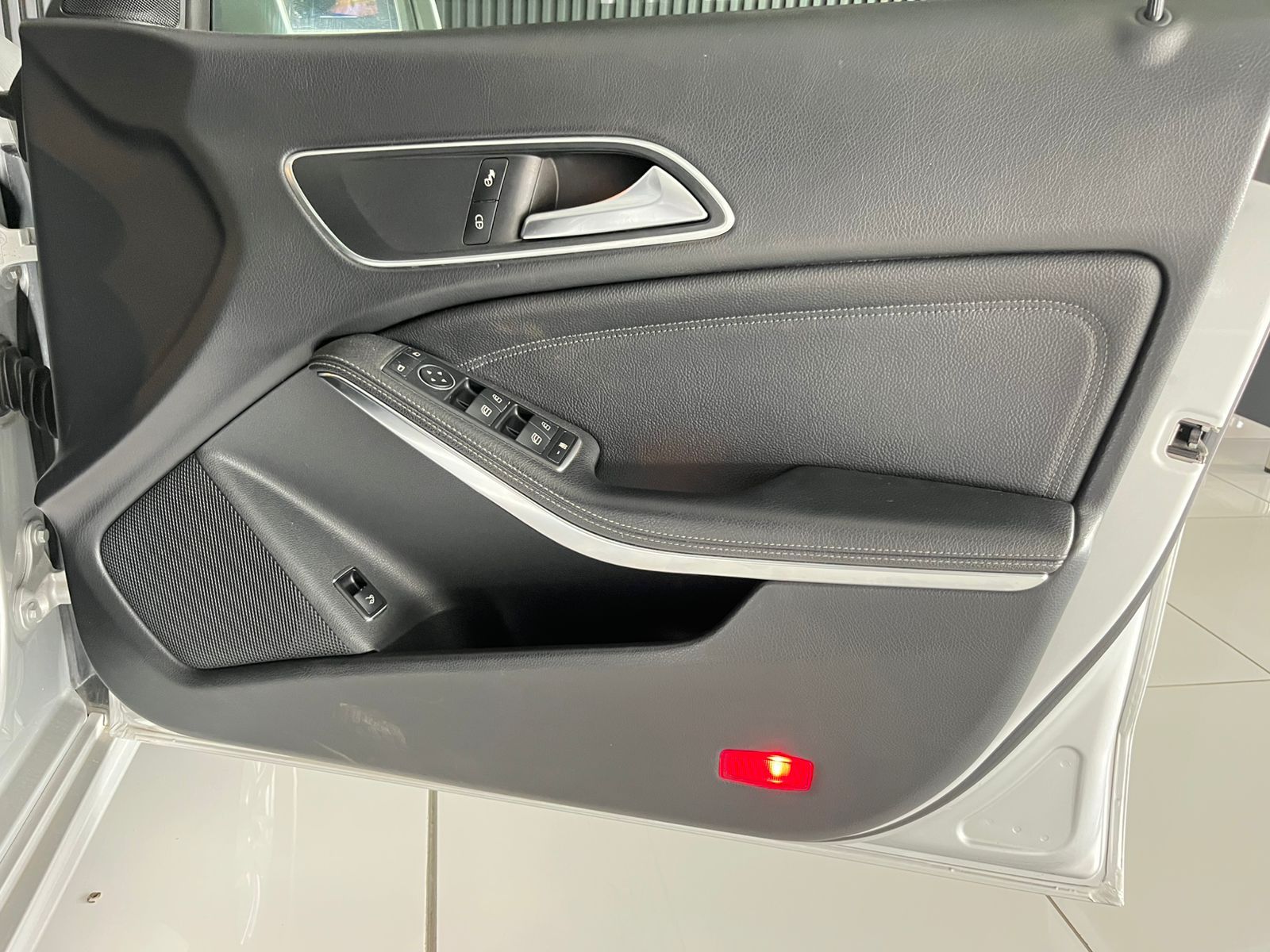 MERCEDES BENZ CLA 200 AUTO CLA 200 Auto