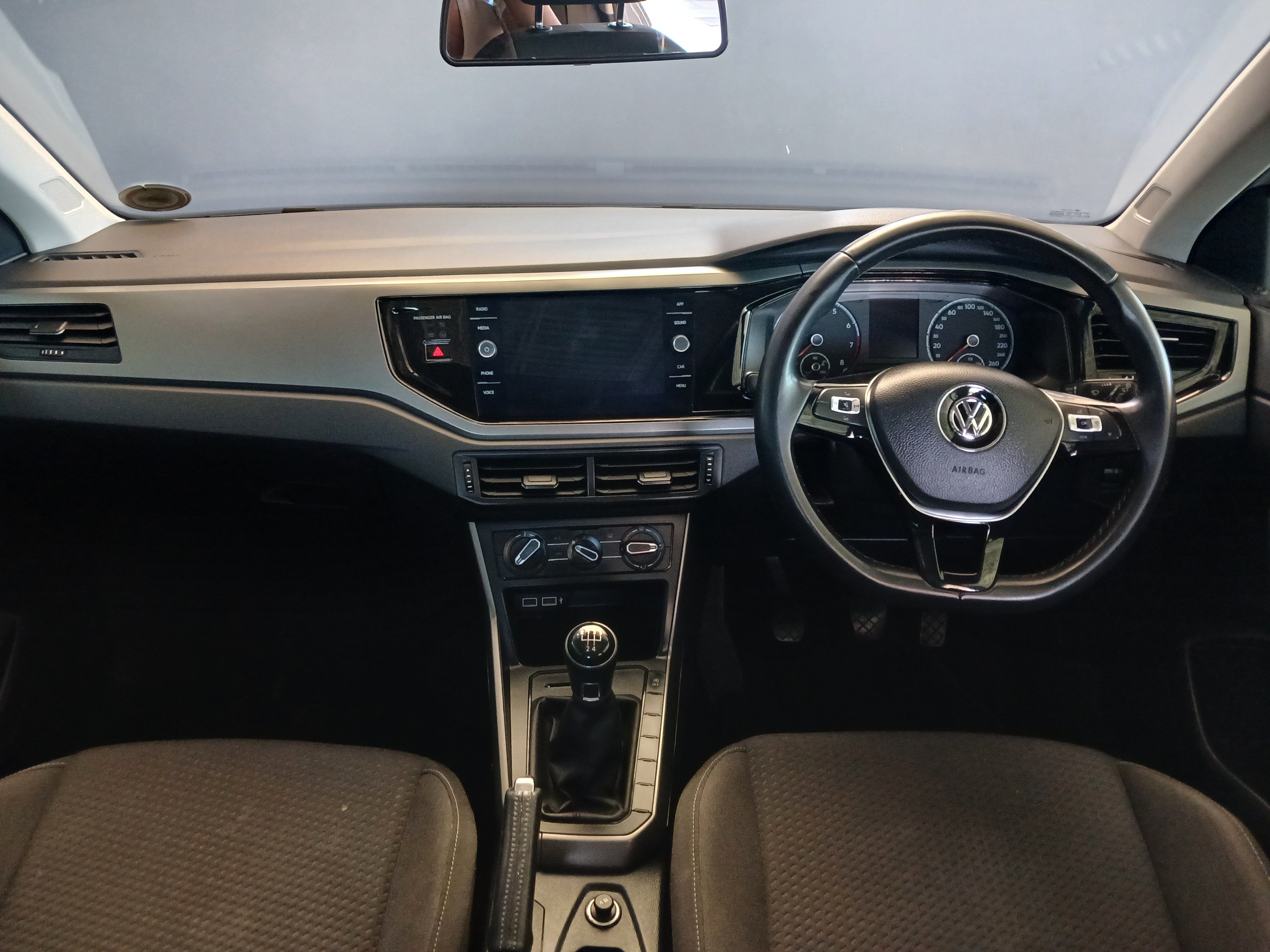 Volkswagen Polo 1.0 TSI Comfortline Polo 1.0 TSI Comfortline
