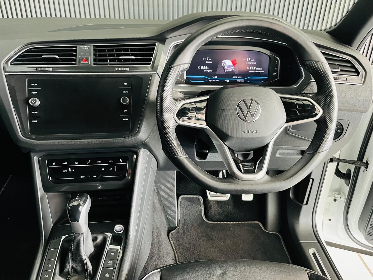 VOLKSWAGEN TIGUAN1.4 TSI R LINE DSG AUTO TIGUAN1.4 TSI R LINE DSG AUTO - 9